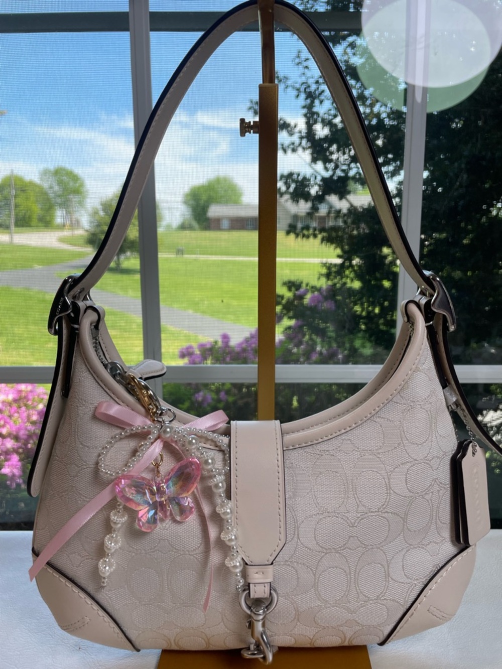 Coach Hamptons Hobo Limited Re-Edition in Cloud Chalk Signature Jacquard NWOT ⛅️ - Picture 5 of 17